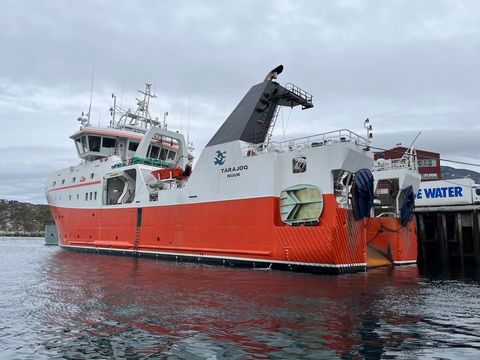 RV Tarajoq in Nuuk