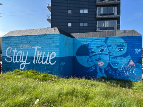 Nuuk street art: "Stay True" by Cheeky